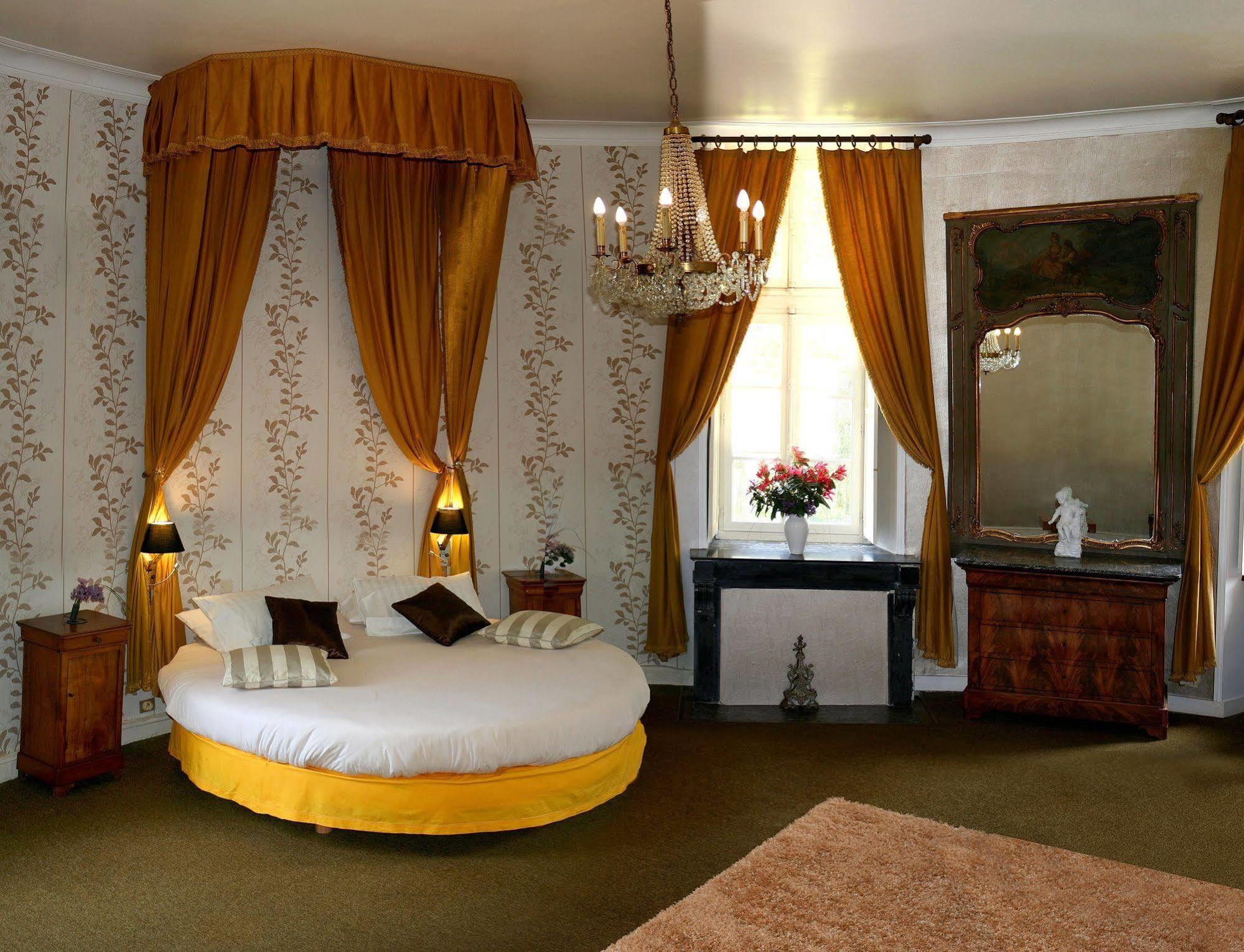 Hotel De Boisgelin Plehedel Экстерьер фото